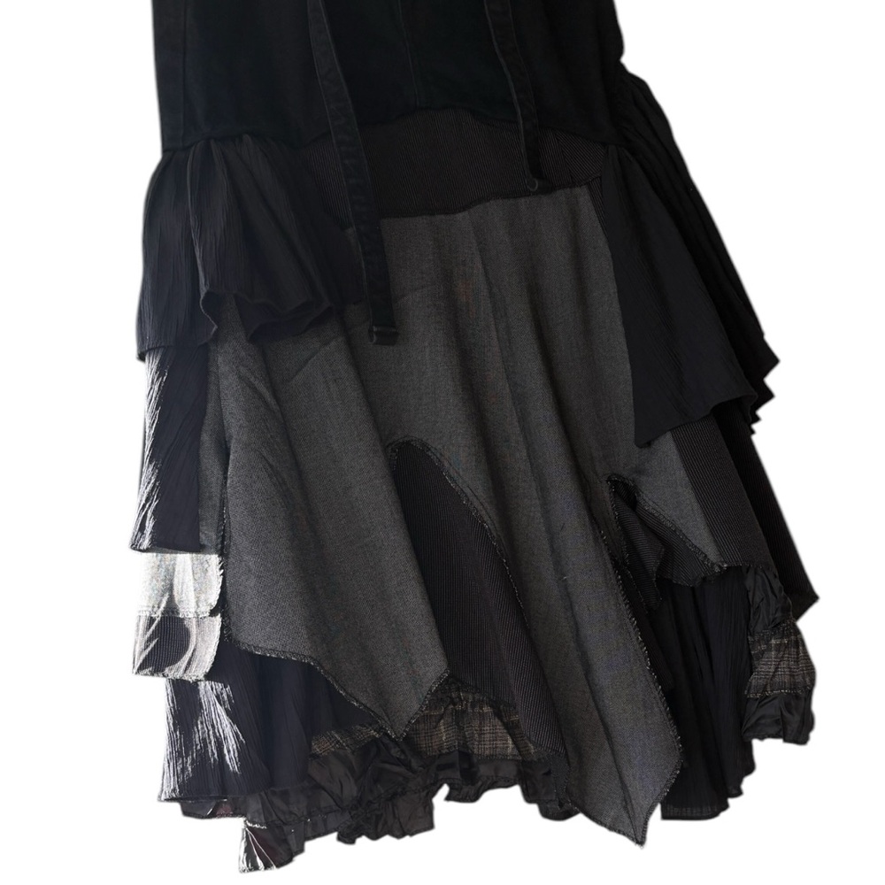 Asymmetrical ruffled teired skirt - Picture 6 of 16